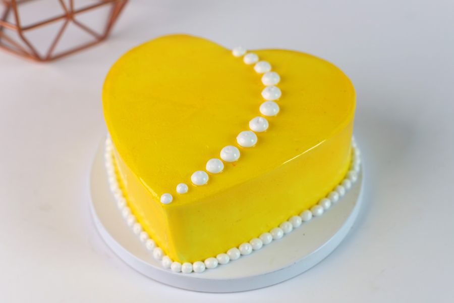 Heart Shaped Cake | Online Love & Propose Cakes in Pune - Adult Cakes-cacanhphuclong.com.vn