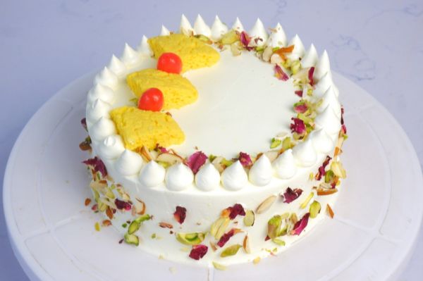 Rasmalai cake, fusion cake, rasmalai, order rasmalai cake online, type of cakes