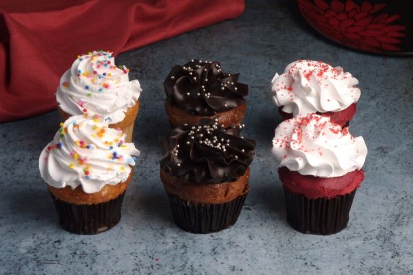 assorted cupcakes, buy cupcakes online