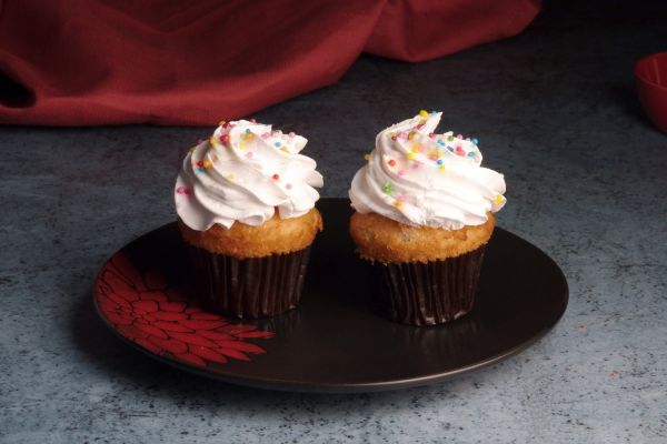 Vanilla Cupcakes Pack of 6