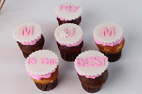 Mother's Day Cup Cake Pack of Six