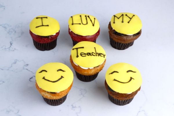 Teacher's Day Cupcake - Pack of 6