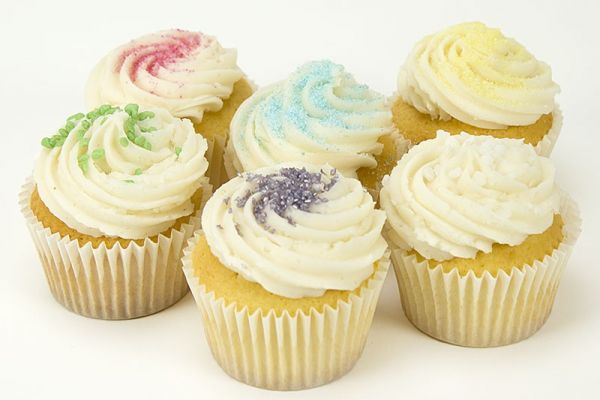 Special Vanilla Cupcakes - Pack of 6