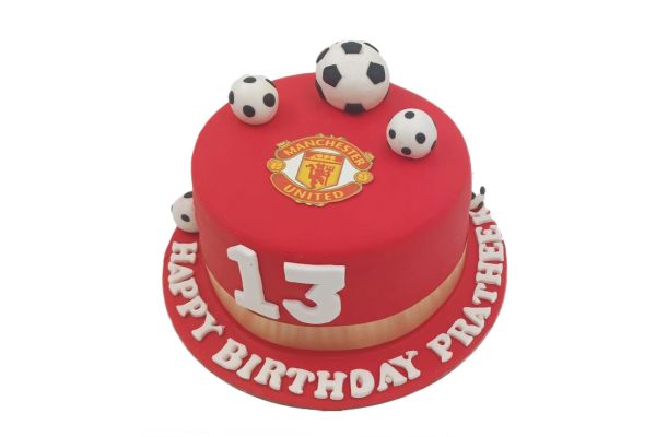 Manchester United Custom Cake