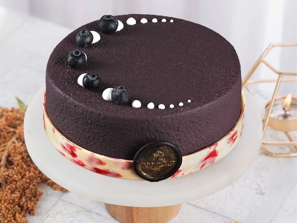 Premium Blueberry Velvet Cake