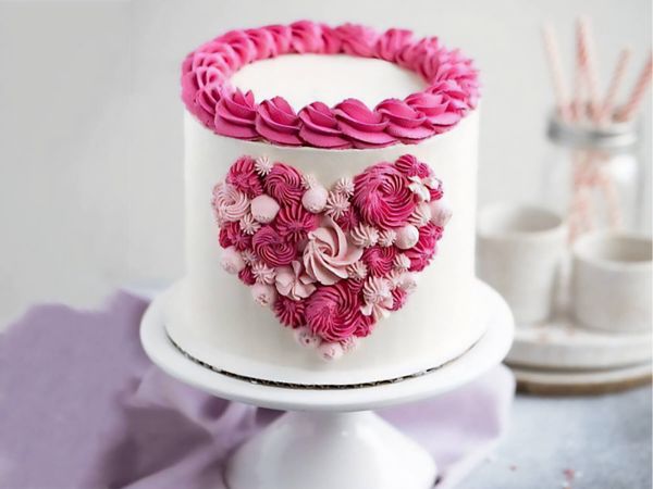 Women's Day Heart Cake