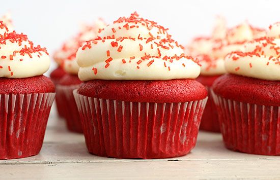 Red Velvet Cheese Cupcakes