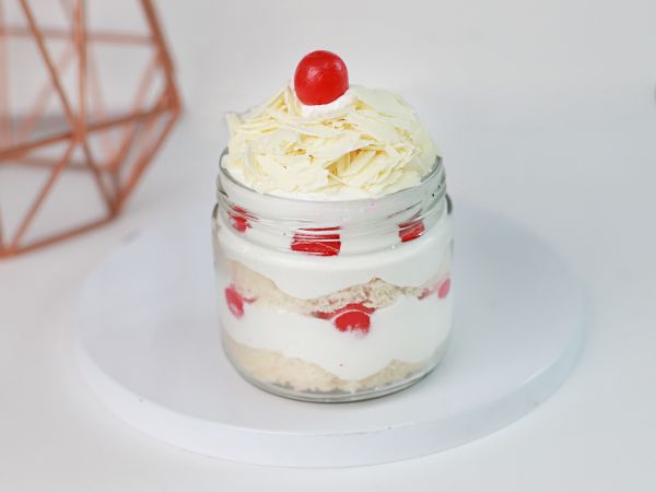 White Forest Jar Cake - Pack of 4